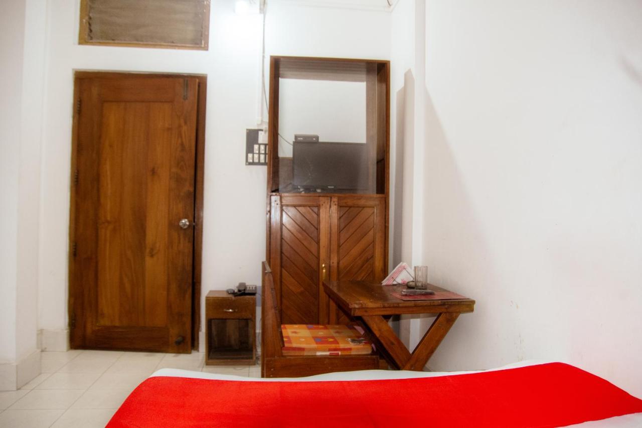 Hotel Nakshatra Karimganj Exterior photo